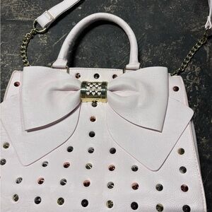 Chic Blush Crossbody Bag with Bow Detail